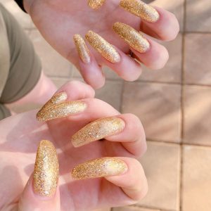 Golden Glitters Nails Design